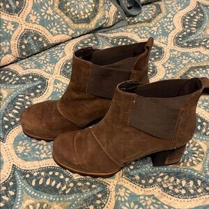 Sorel Size 8 Addington Brown Ankle Boots
